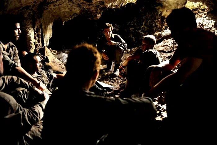 Photo 8 du film : L'ordre et la morale 