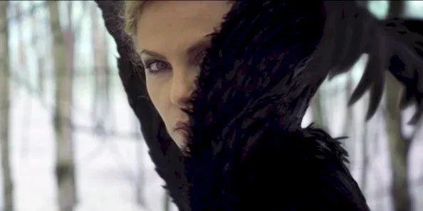 Photo du film : Blanche-Neige et le chasseur