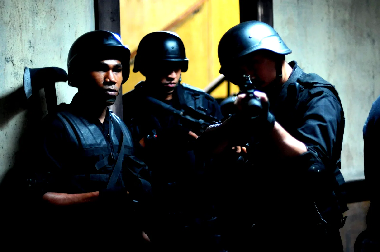 Photo 12 du film : The raid
