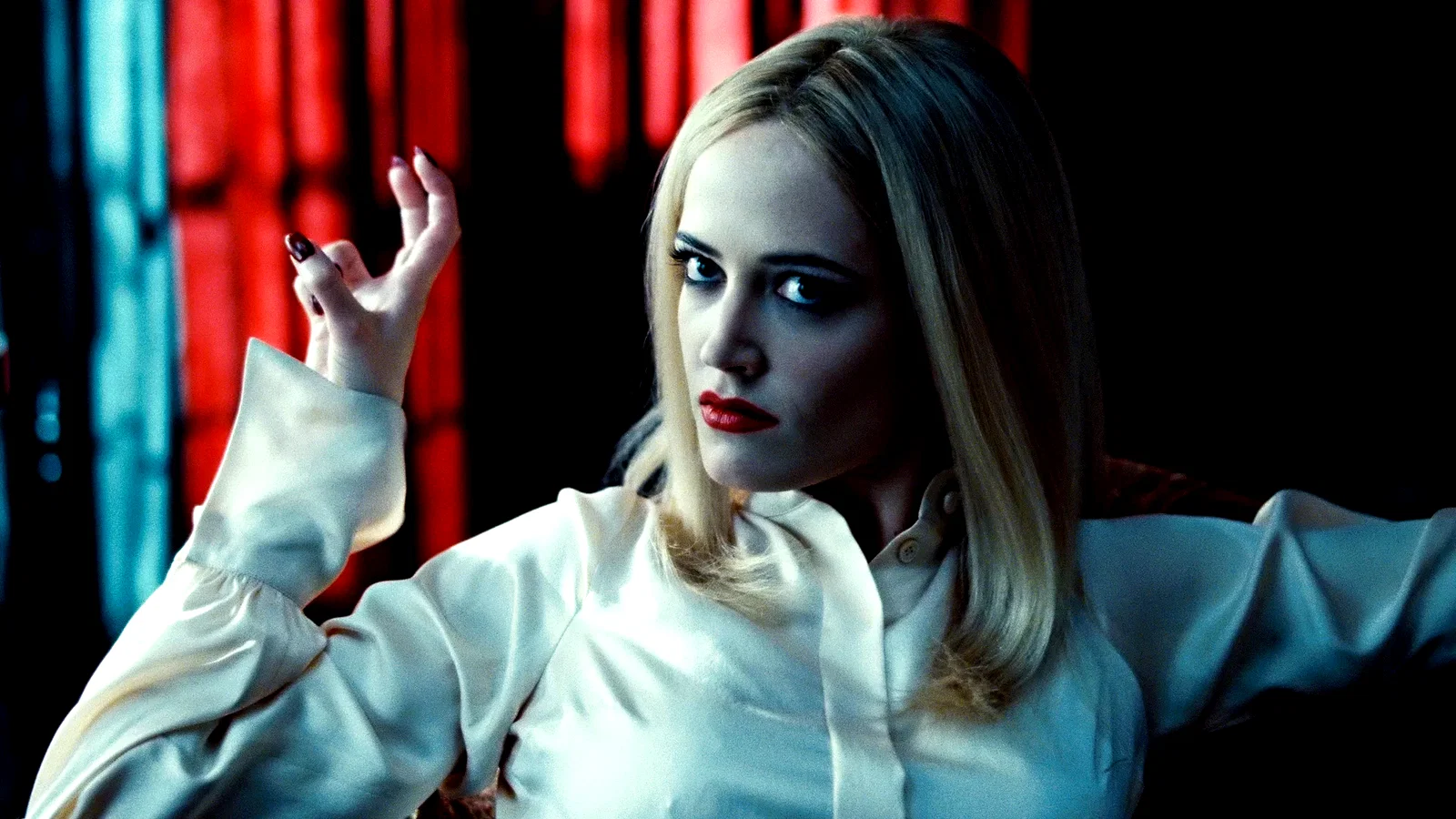Photo 15 du film : Dark Shadows