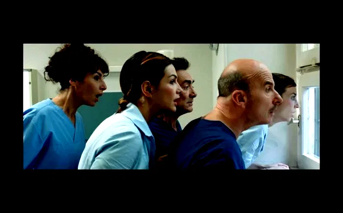 Photo 2 du film : La clinique de l'amour