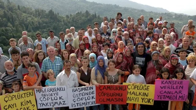 Photo 7 du film : Polluting Paradise