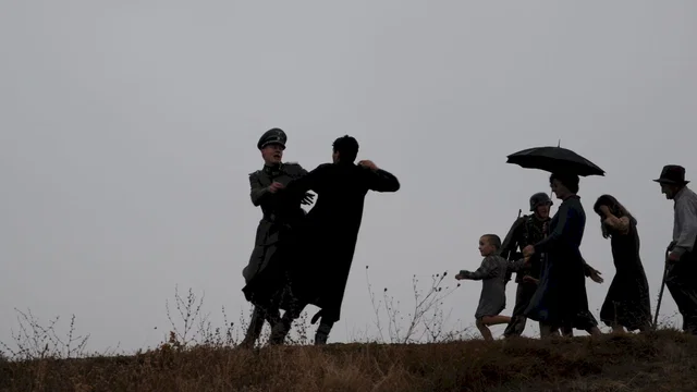 Photo 2 du film : L'Homme qui viendra