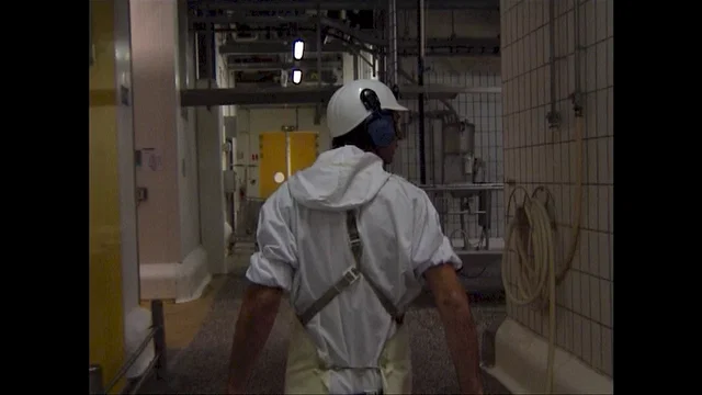 Photo 5 du film : Entrée du personnel