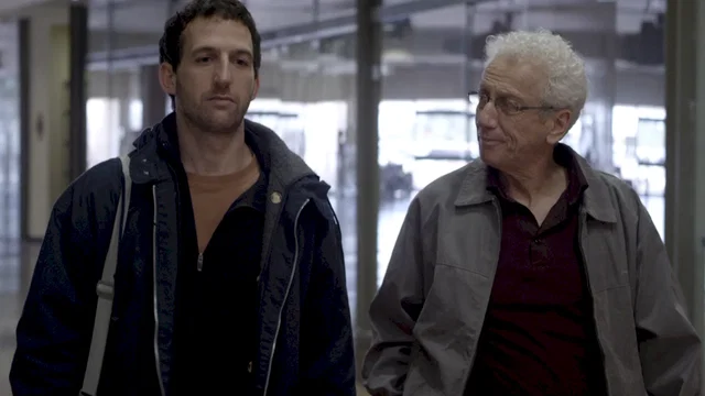 Photo 3 du film : A Strange Course of Events