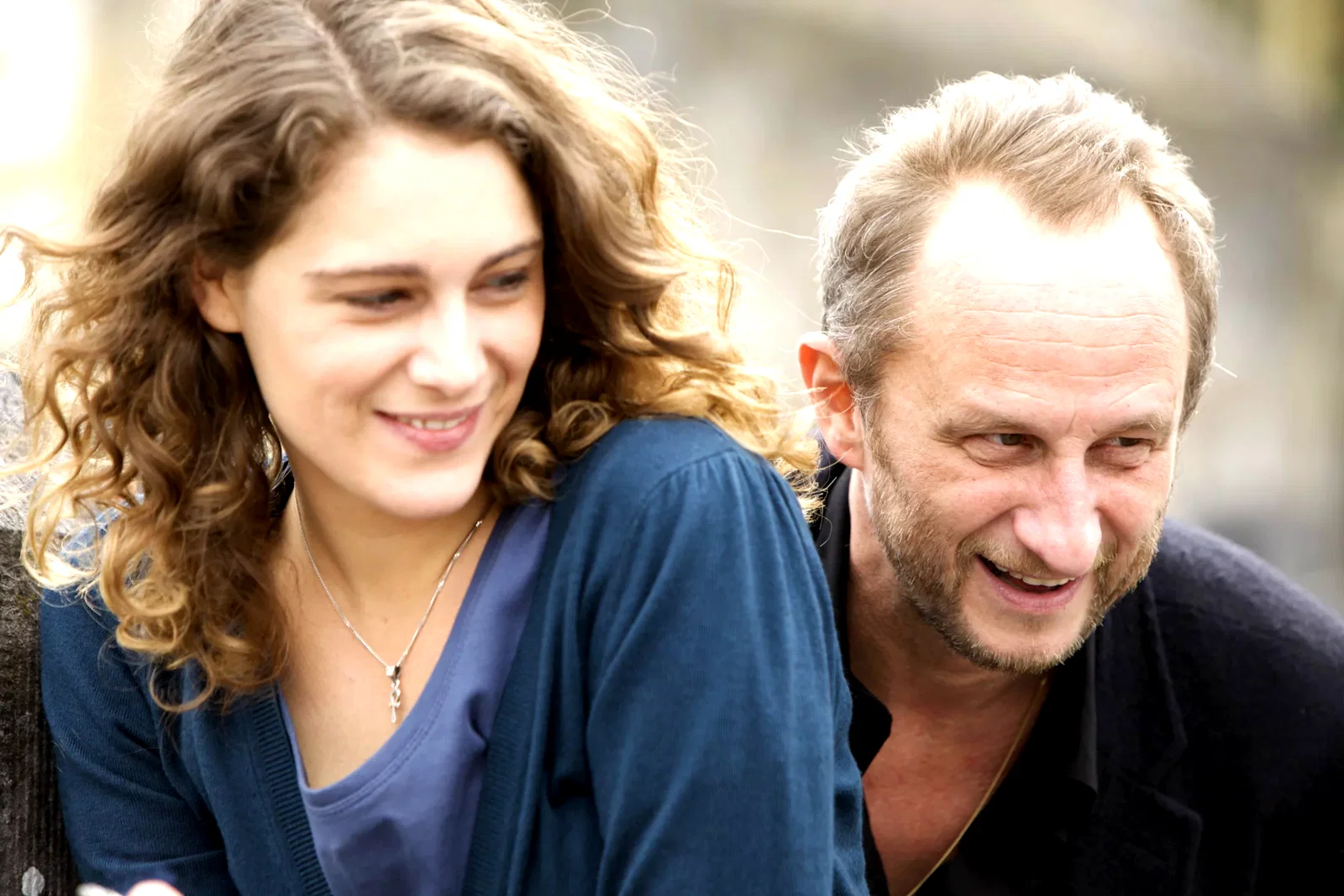 Photo 9 du film : Une place sur la terre