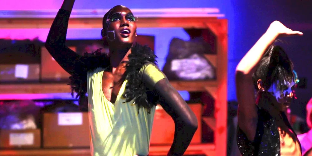 Photo 3 du film : Leave it on the floor