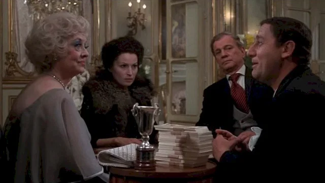 Photo 2 du film : L'argent de la vieille
