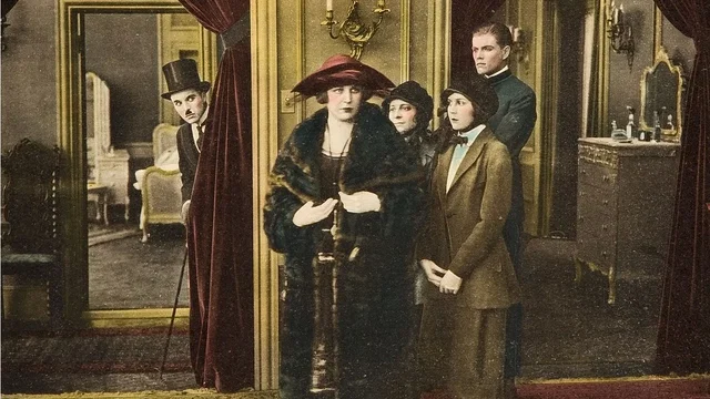 Photo 2 du film : Charlot et le masque de fer