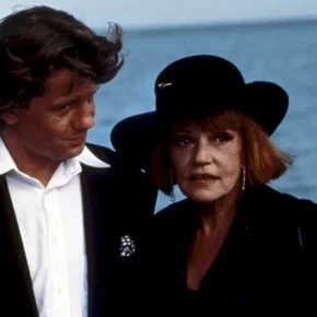 Photo du film : La Vieille qui marchait dans la mer