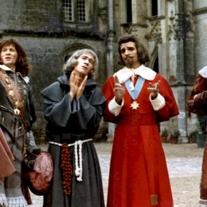 Photo du film : A nous quatre cardinal