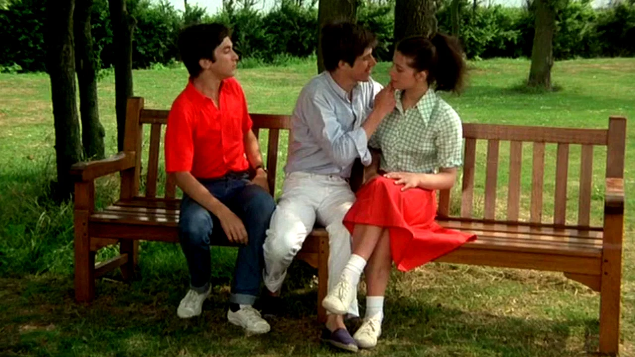 Photo 2 du film : A nous les petites anglaises