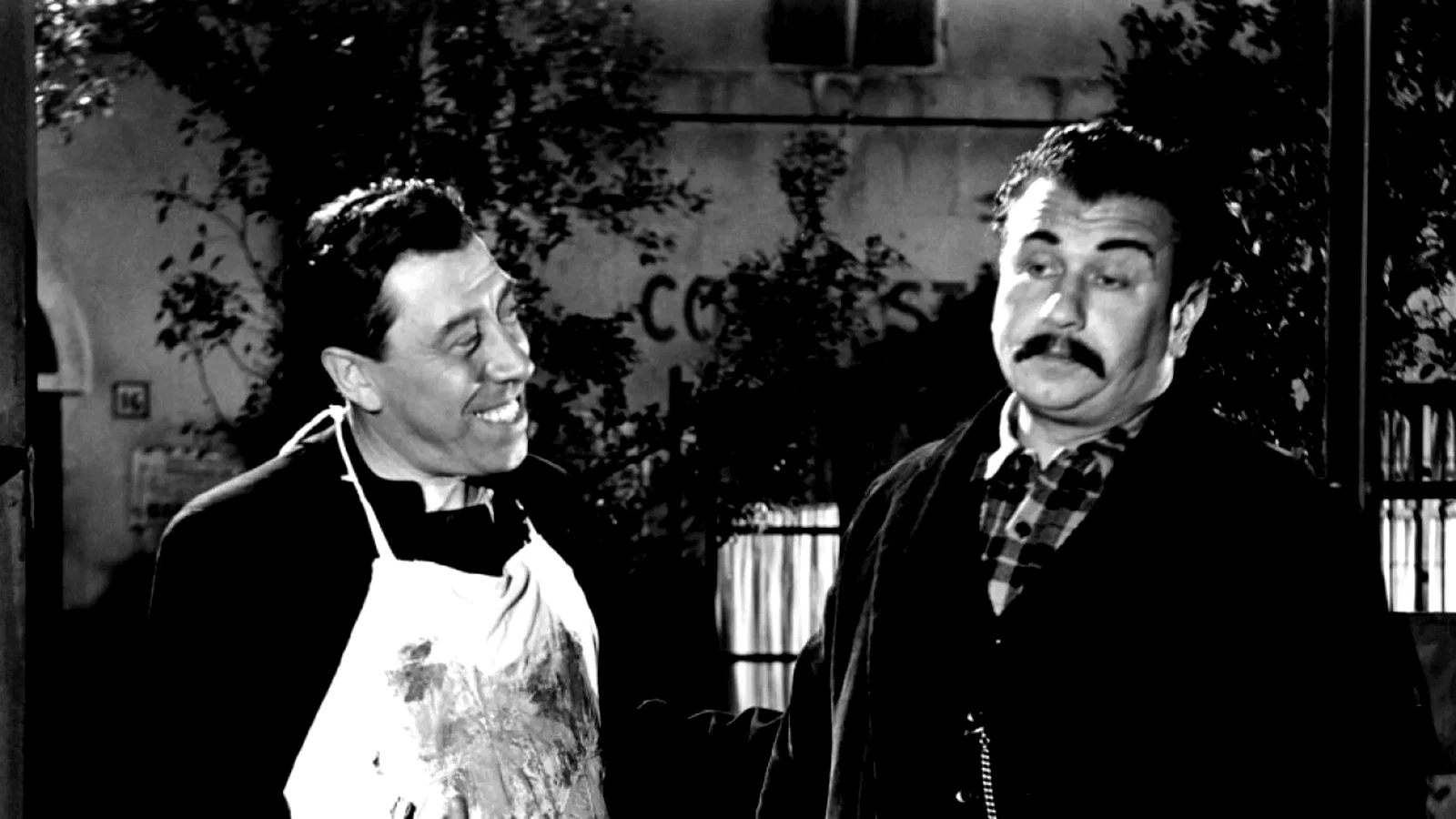 Photo 2 du film : Le petit monde de don camillo