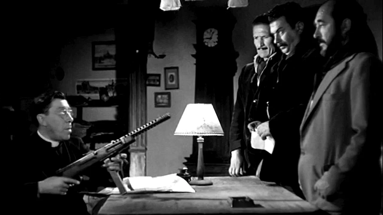 Photo 9 du film : Le petit monde de don camillo