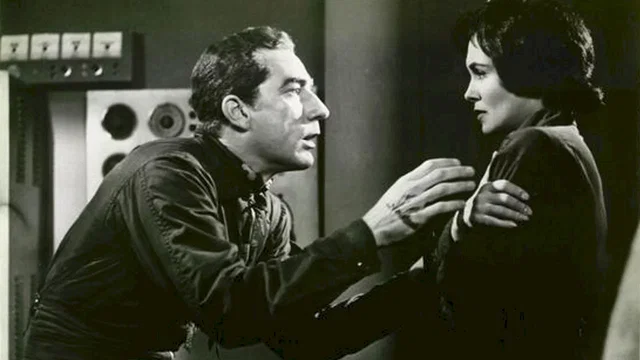 Photo 2 du film : War of the satellites