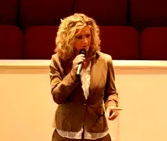 Photo 4 du film : Esther