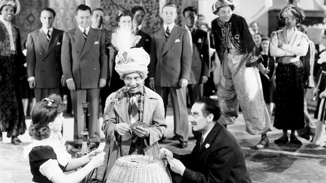 Photo 2 du film : Les marx brothers au grand magasin