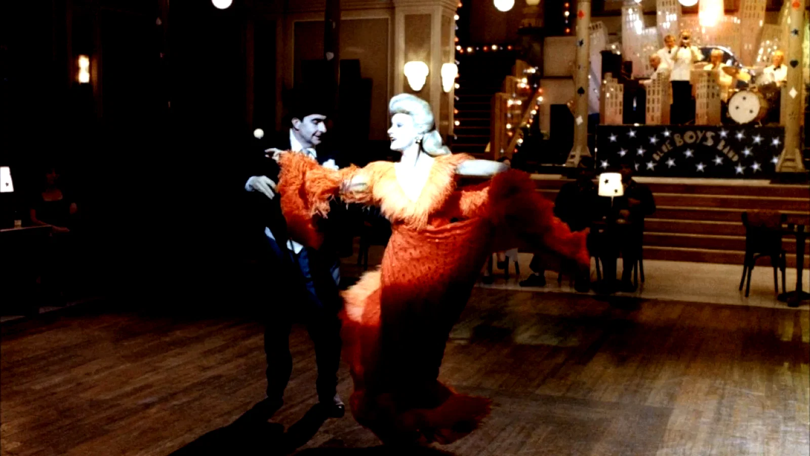 Photo 2 du film : Le bal