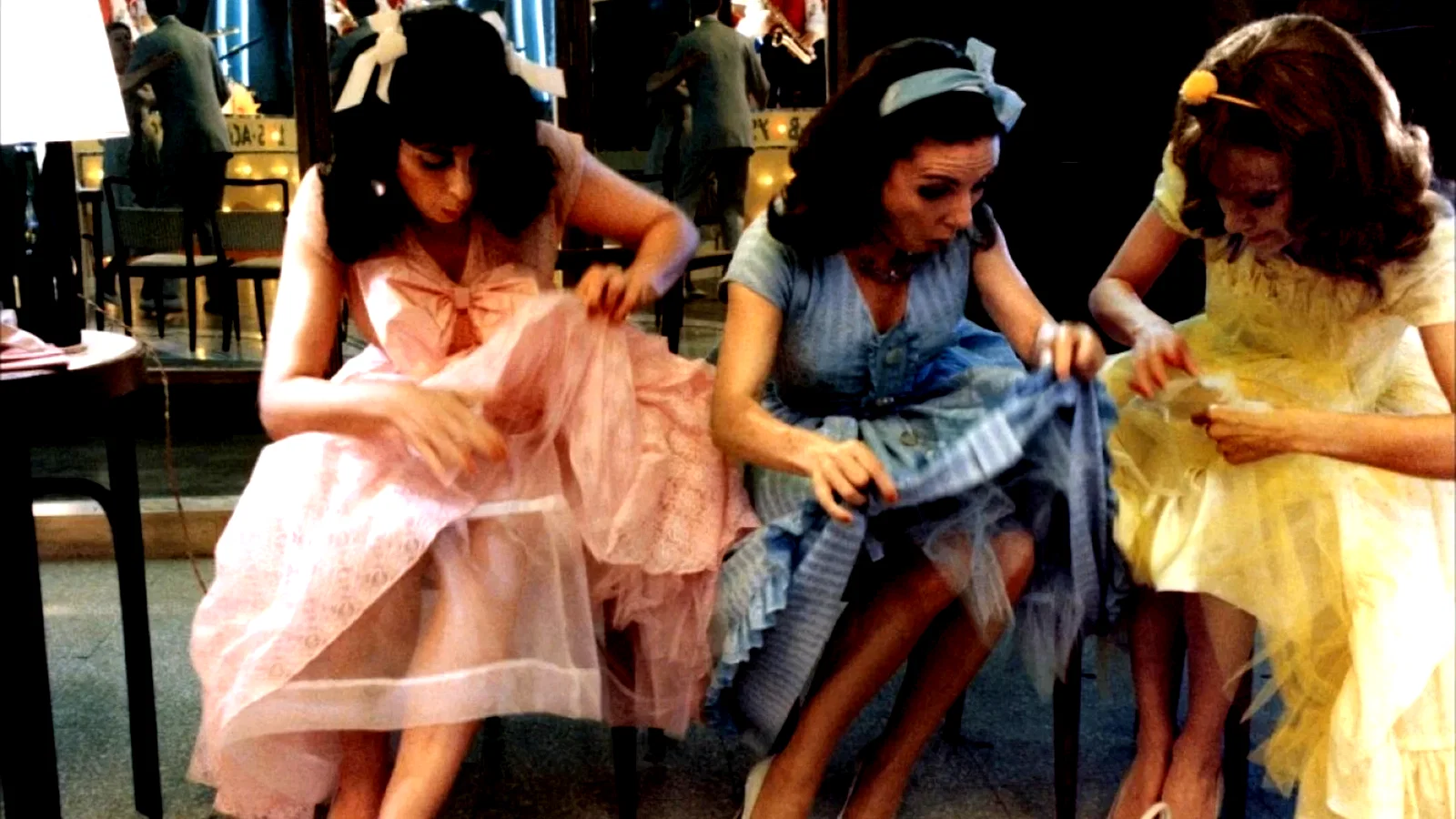 Photo 4 du film : Le bal