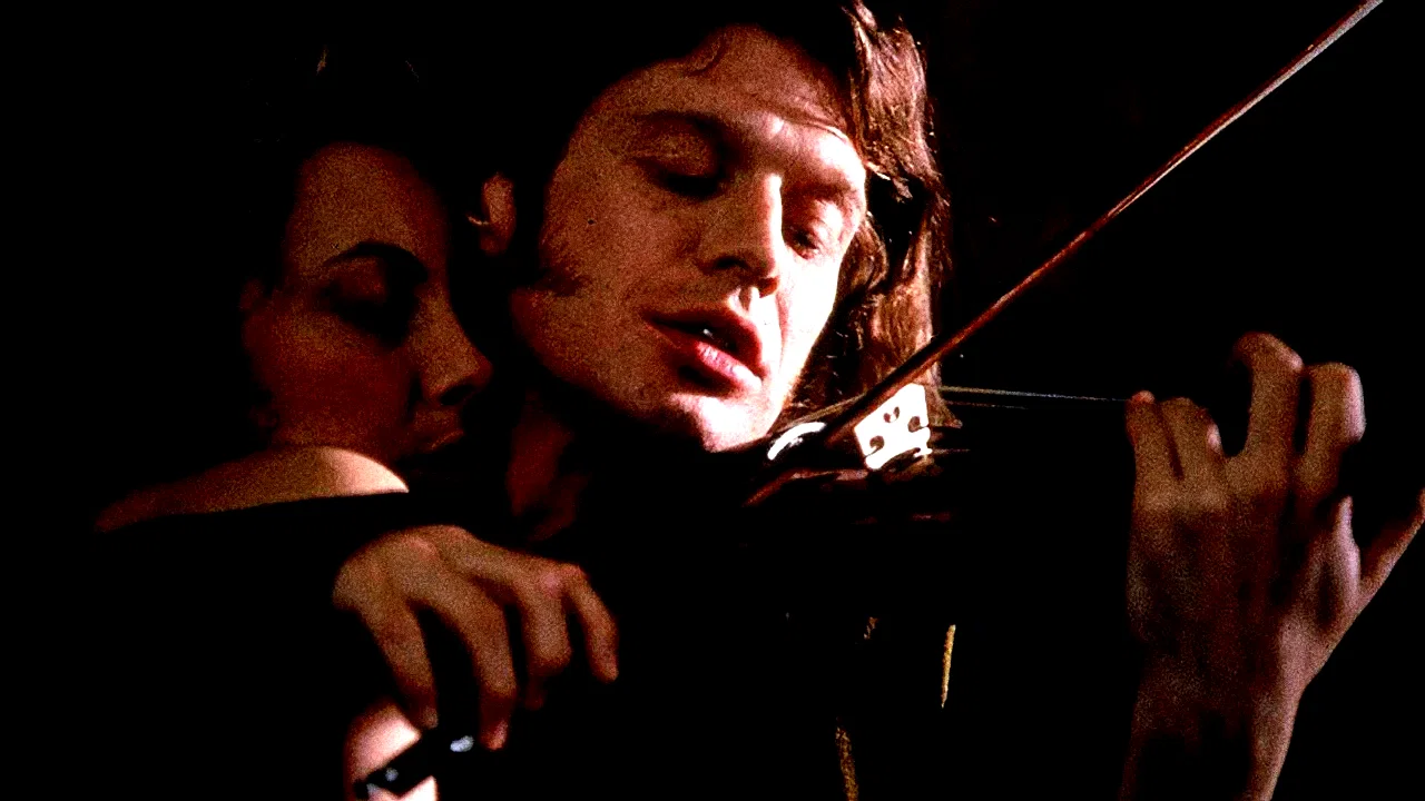 Photo 2 du film : Le violon rouge
