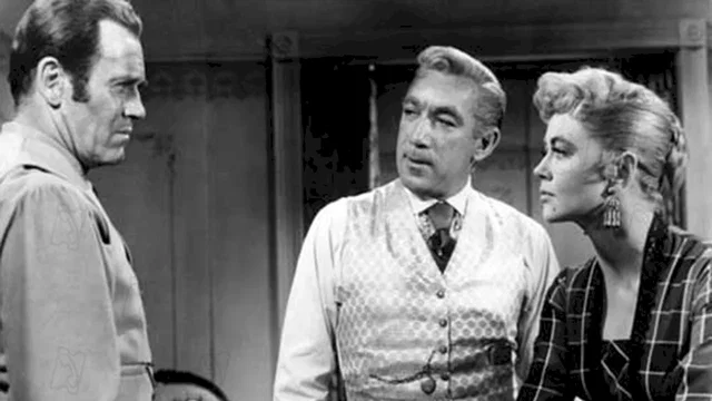 Photo 2 du film : L'homme aux colts d'or
