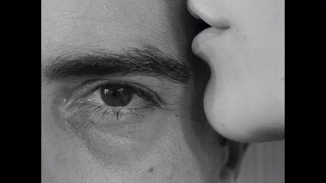 Photo 4 du film : Une femme mariee