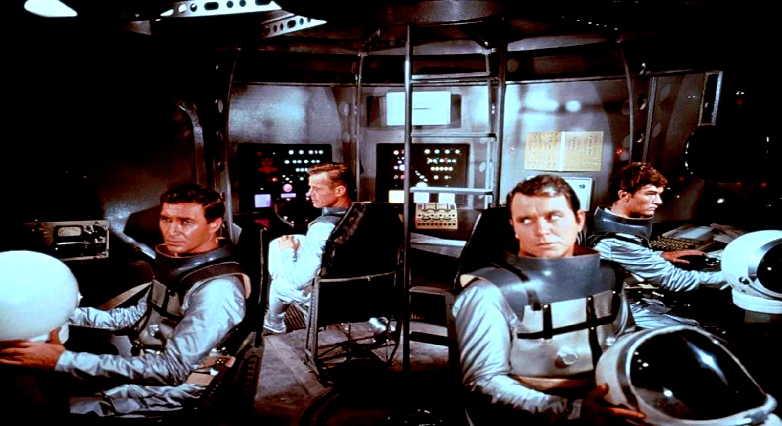 Photo 2 du film : 4321 objectif lune