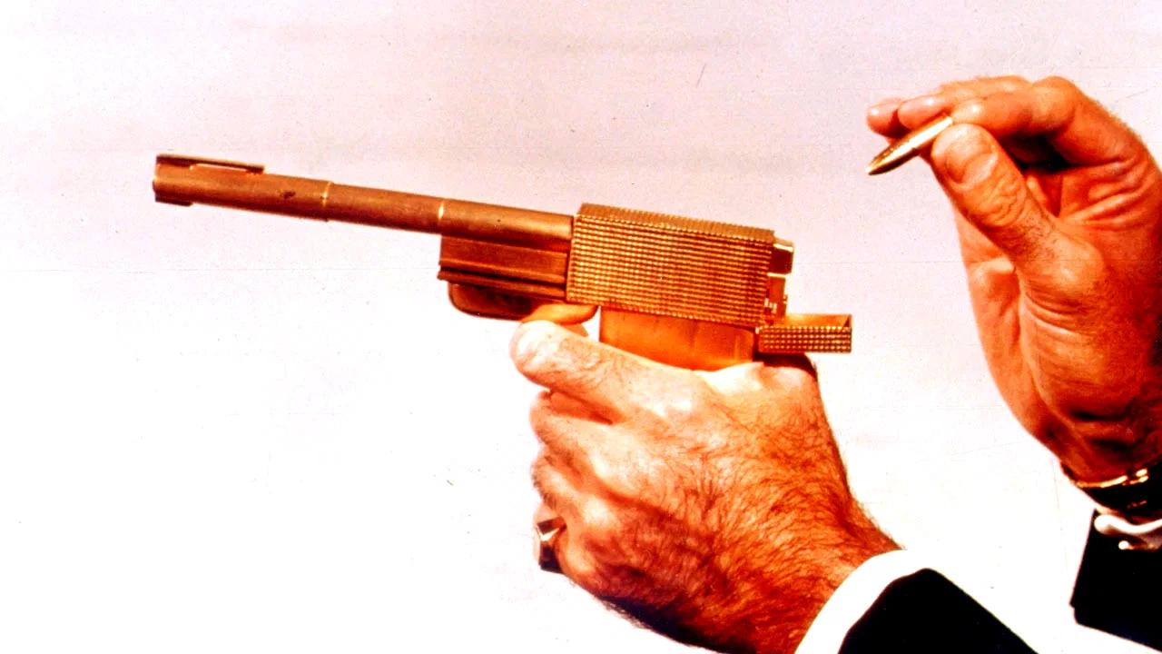 Photo du film : L'homme au pistolet d'or