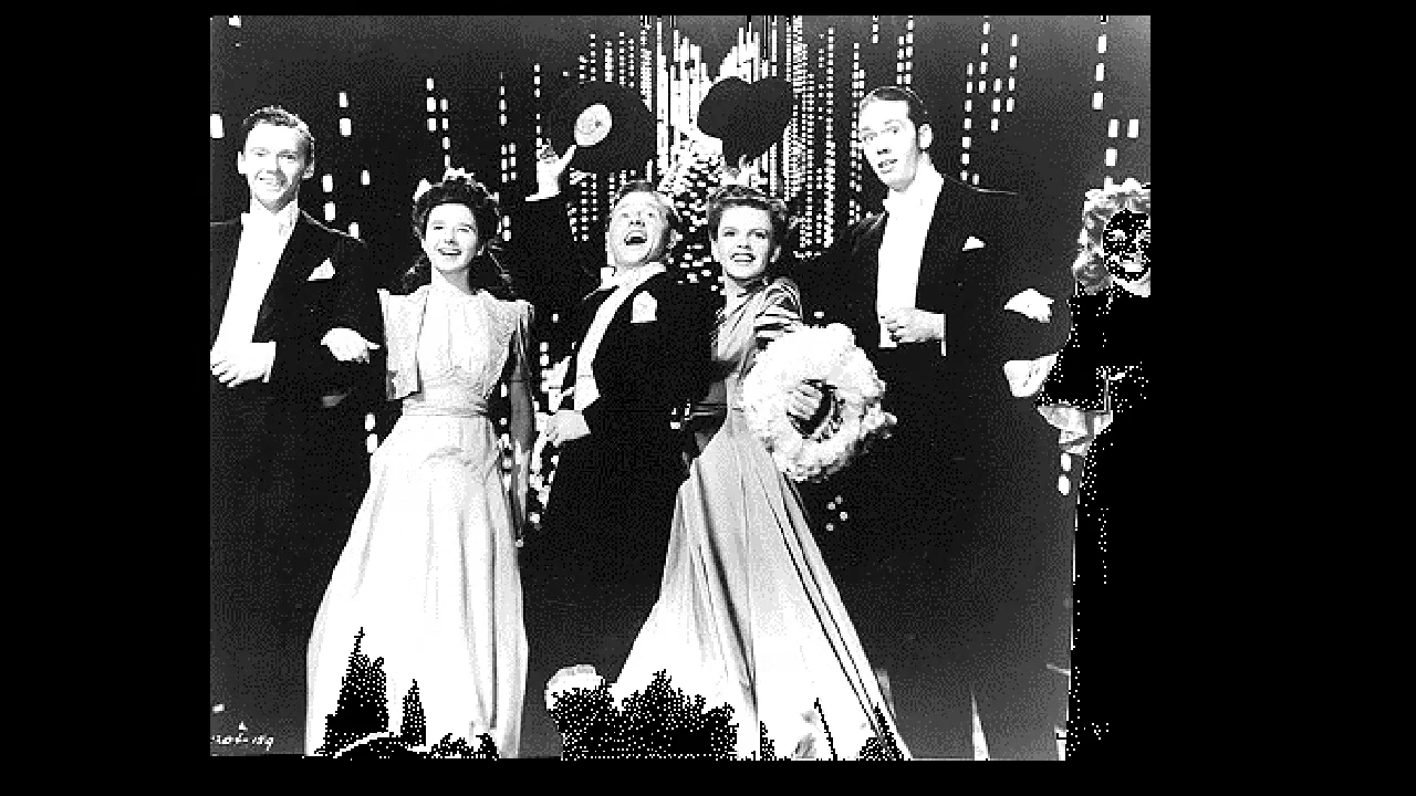 Photo 8 du film : Debuts a broadway