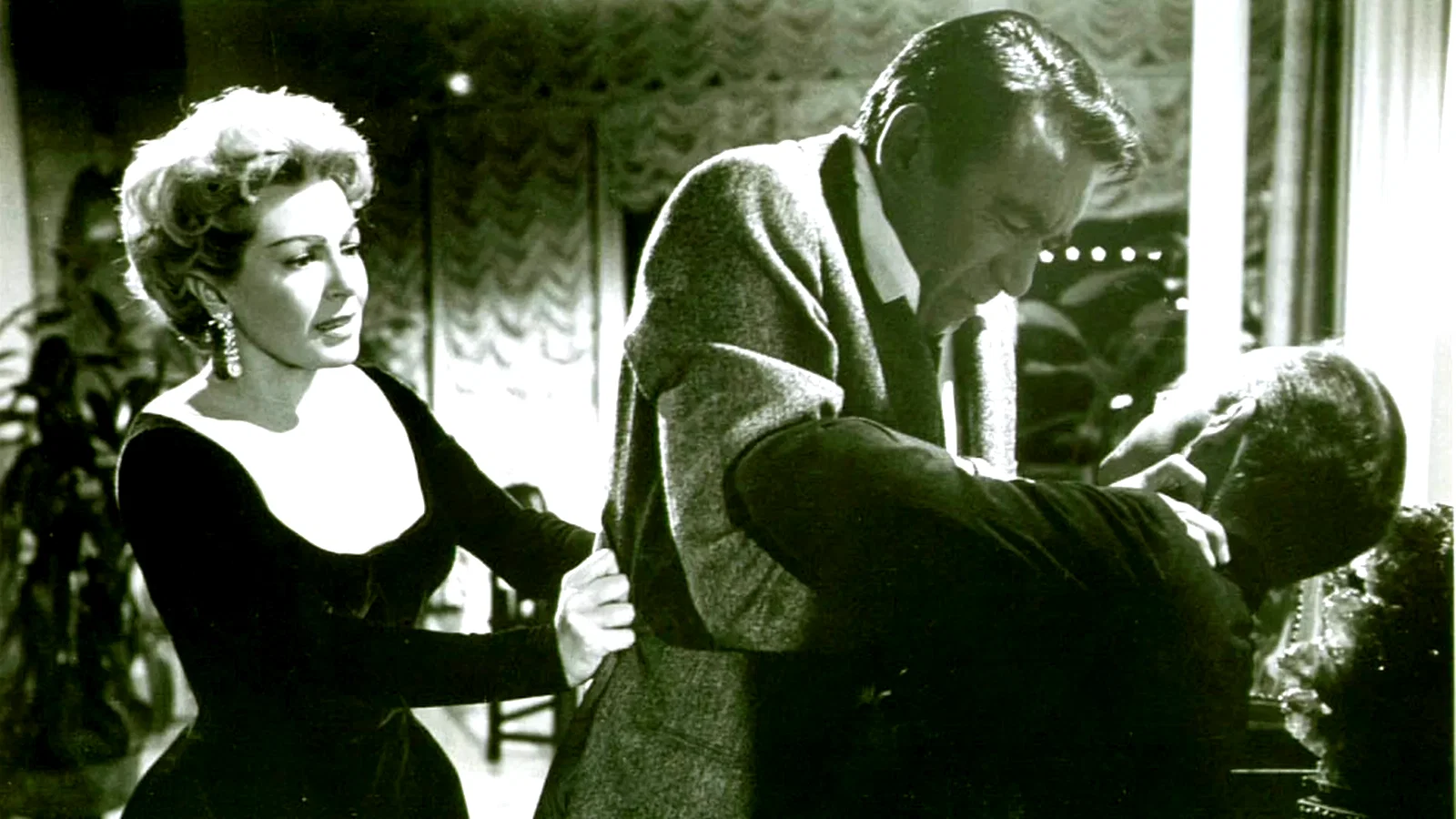 Photo 2 du film : Meurtre sans faire part