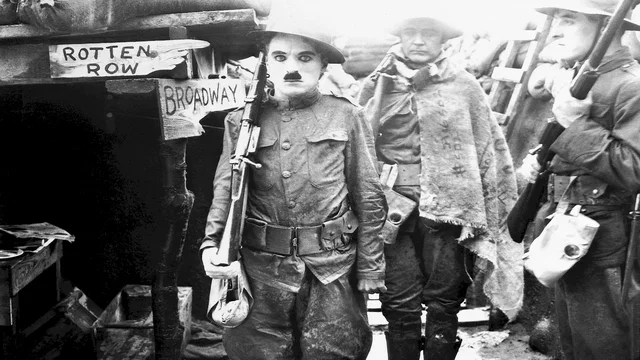 Photo 3 du film : Charlot soldat
