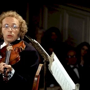 Photo du film : Le Grand Blond avec une chaussure noire