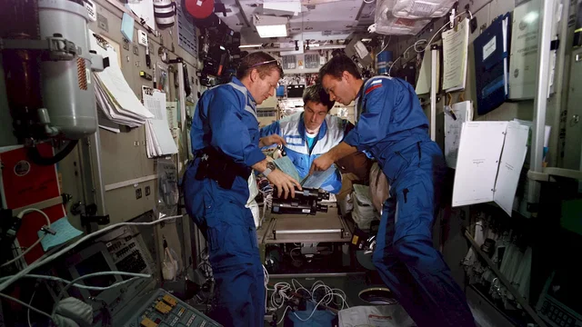 Photo 2 du film : Station spatiale