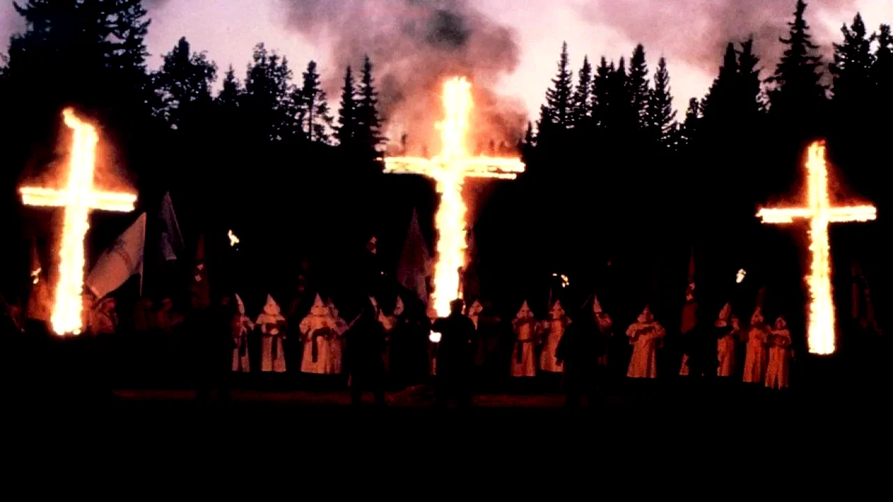 Photo 2 du film : La main droite du diable