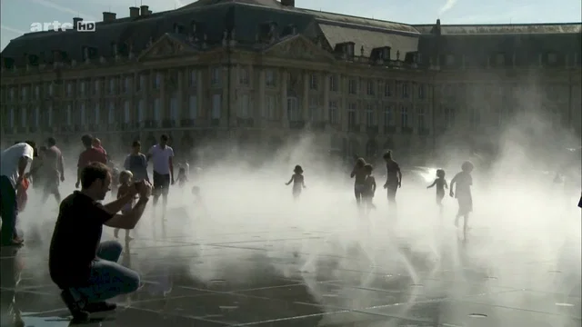 Photo 2 du film : Water makes money 