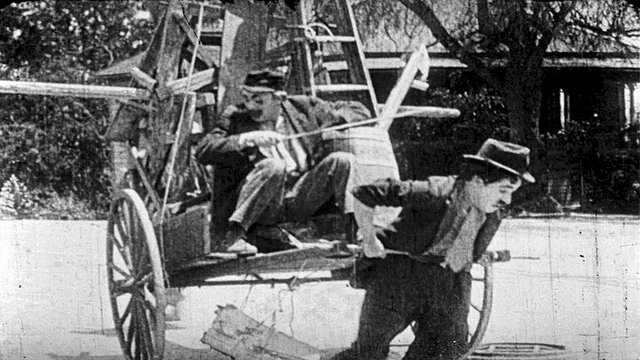 Photo 2 du film : Charlot apprenti