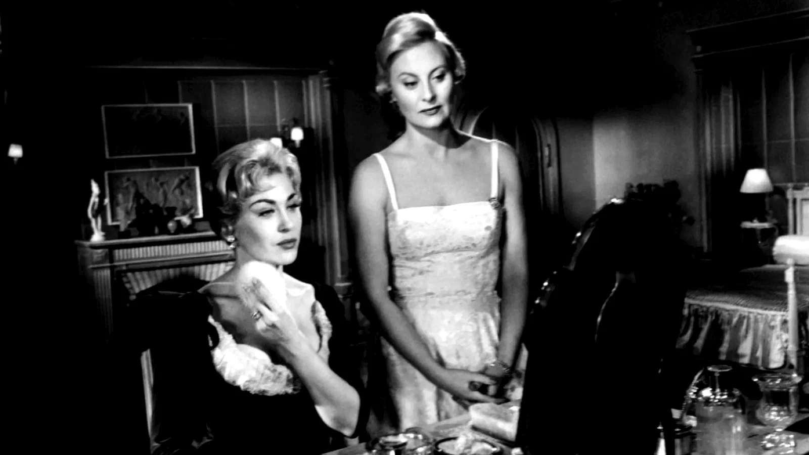 Photo 2 du film : Le miroir a deux faces