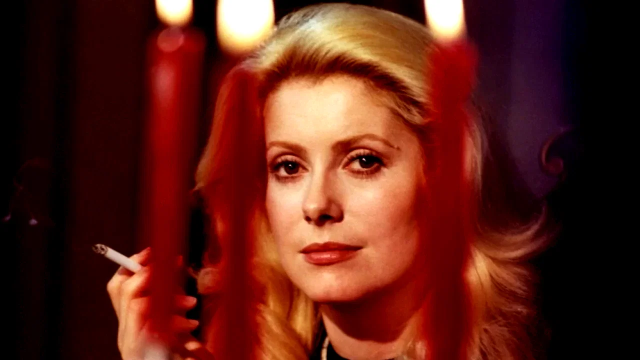 Photo du film : La femme aux bottes rouges