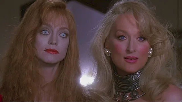 Photo 3 du film : La mort vous va si bien