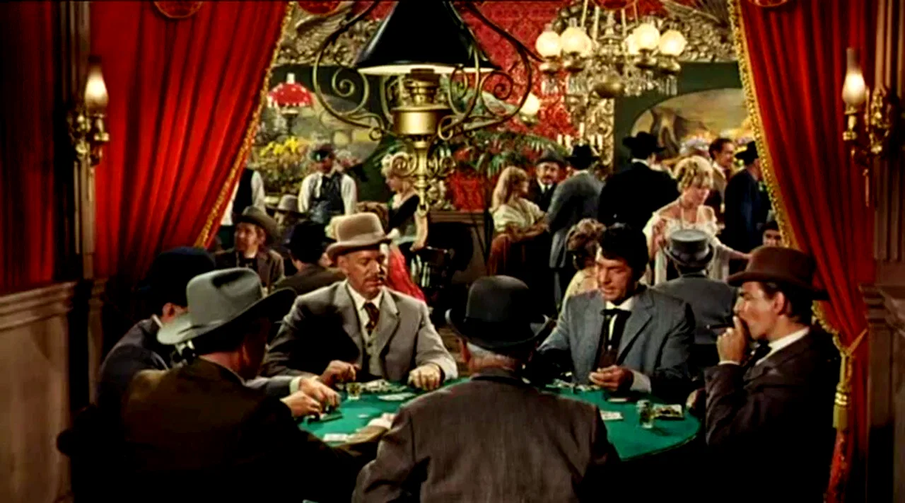 Photo 3 du film : Cinq cartes a abattre