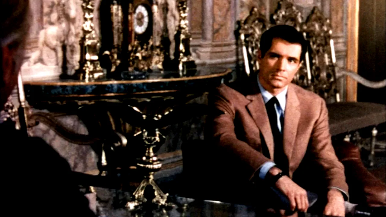 Photo 2 du film : Pas de roses pour OSS 117