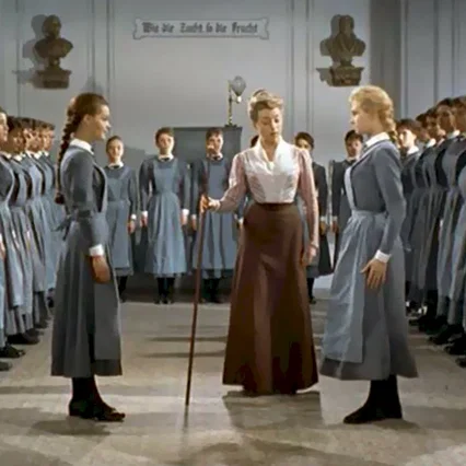 Miniature photo du film : Jeunes filles en uniforme