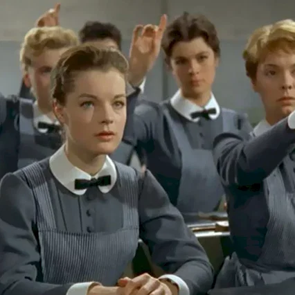 Miniature photo du film : Jeunes filles en uniforme