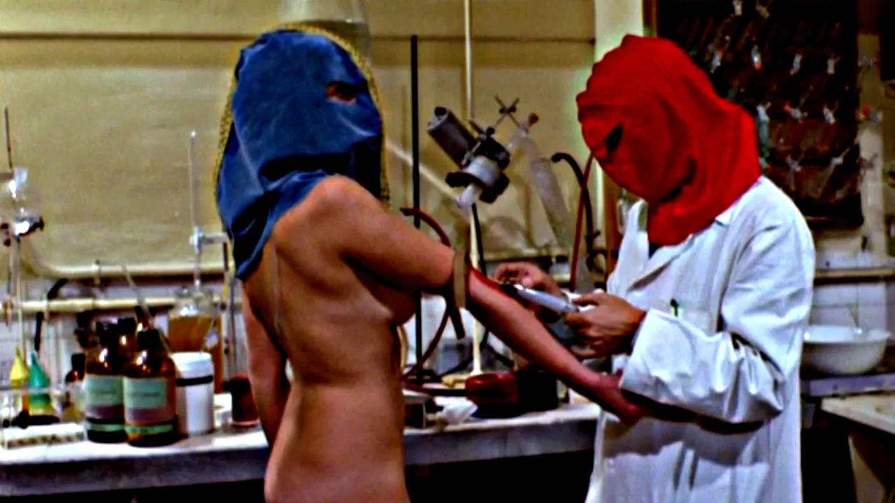 Photo 2 du film : La vampire nue