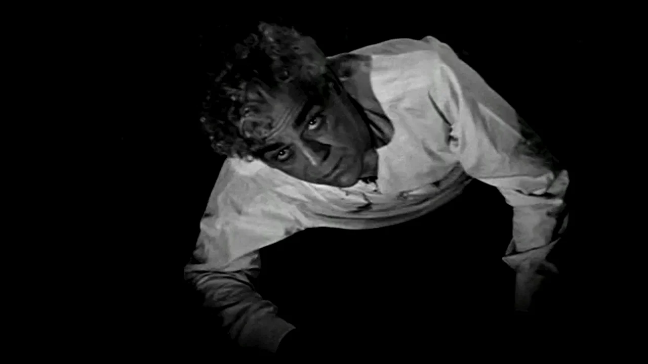 Photo 2 du film : L'ile des morts