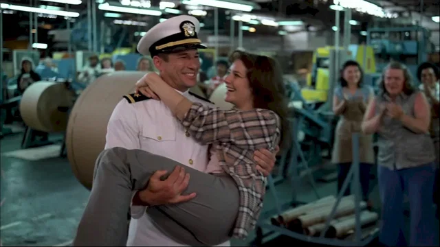 Photo 3 du film : Officier et gentleman