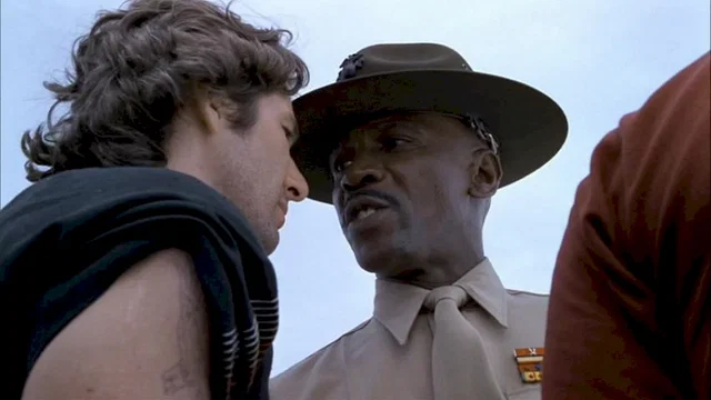 Photo 4 du film : Officier et gentleman