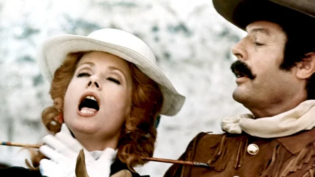 Photo 3 du film : Touche pas a la femme blanche