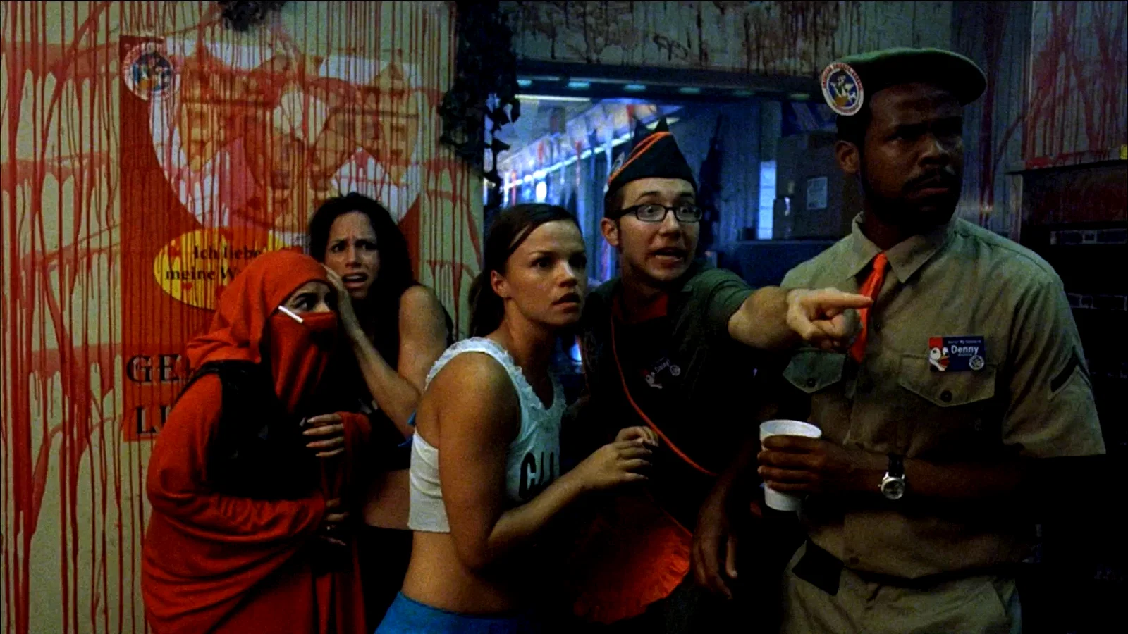 Photo 4 du film : Poultrygeist - Night of the Chicken Dead