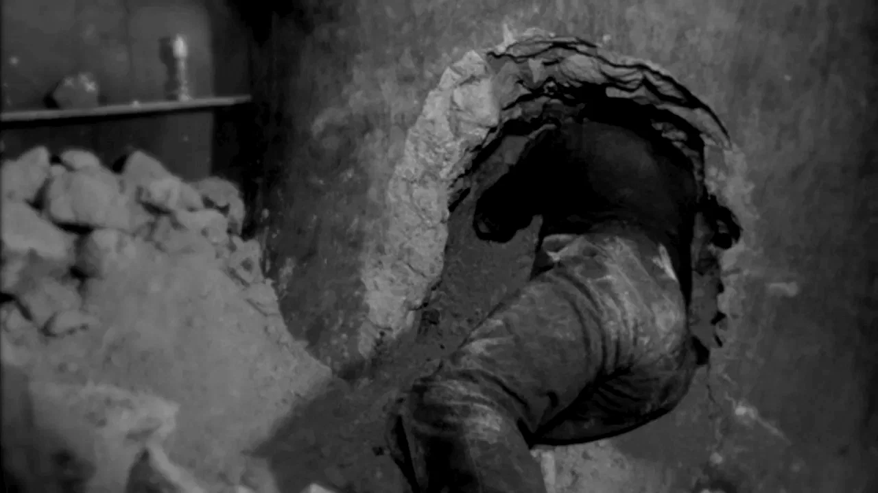 Photo 3 du film : Le trou